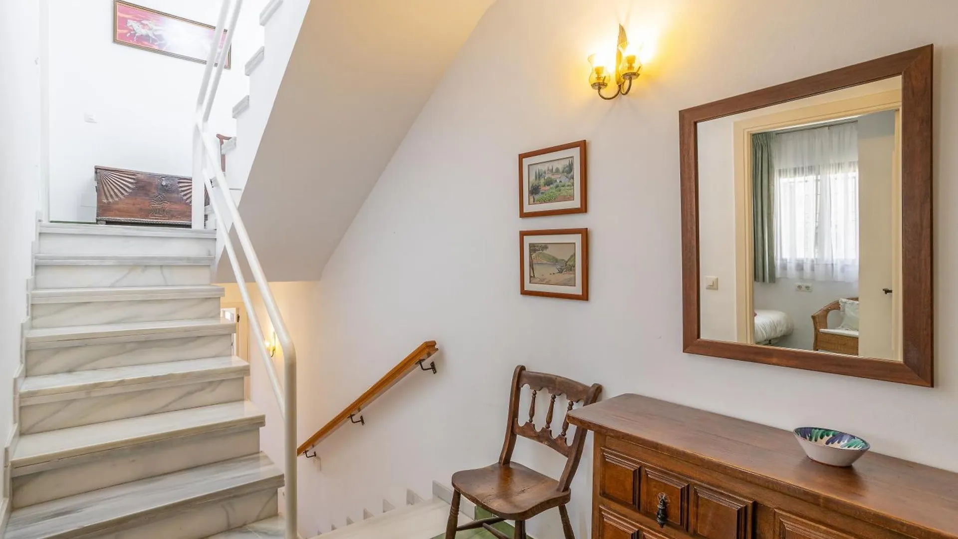 Villa Casablanca 23 Overlooking The Sea Nerja